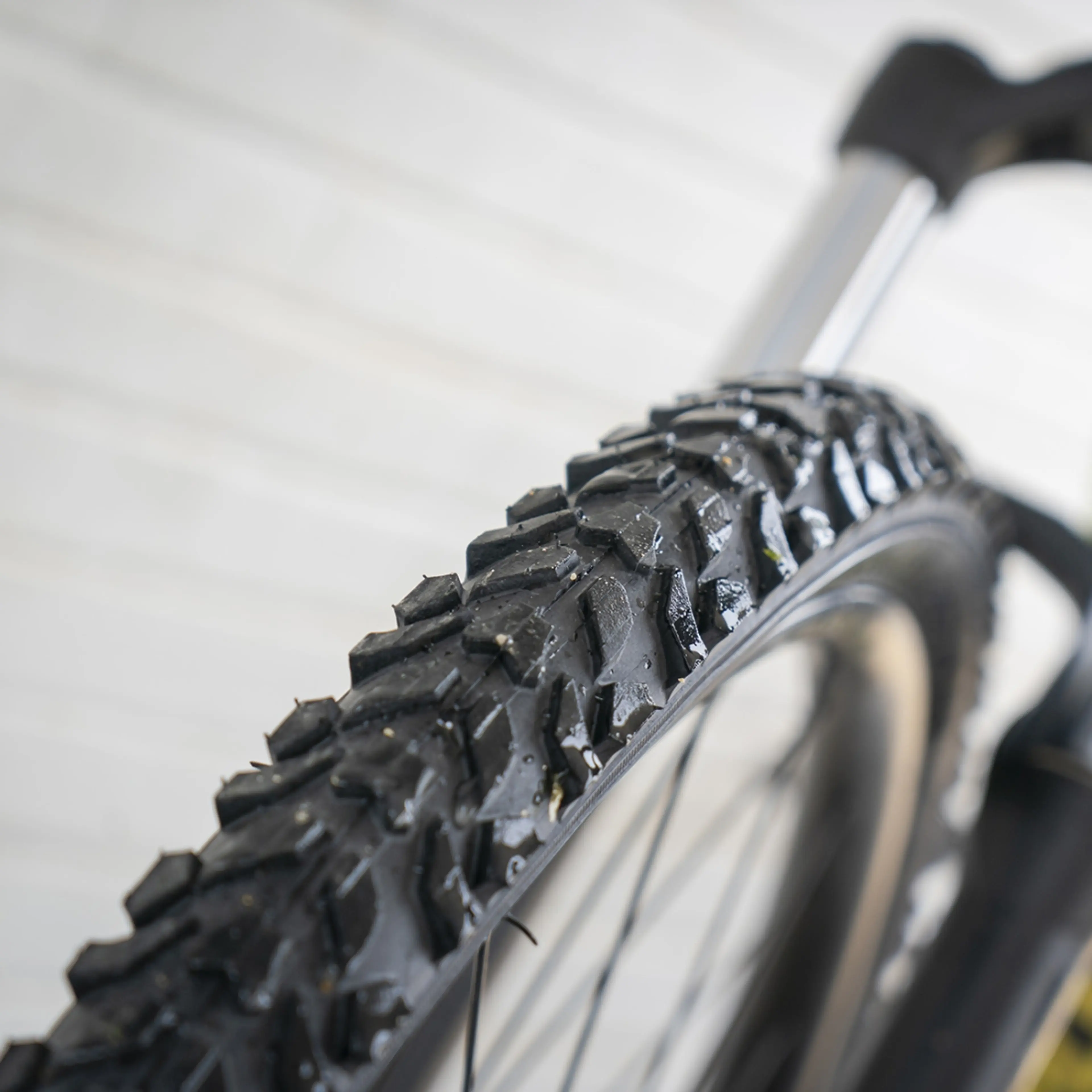 CUBIERTA 20X1.95 MTB ROCK HUNTER